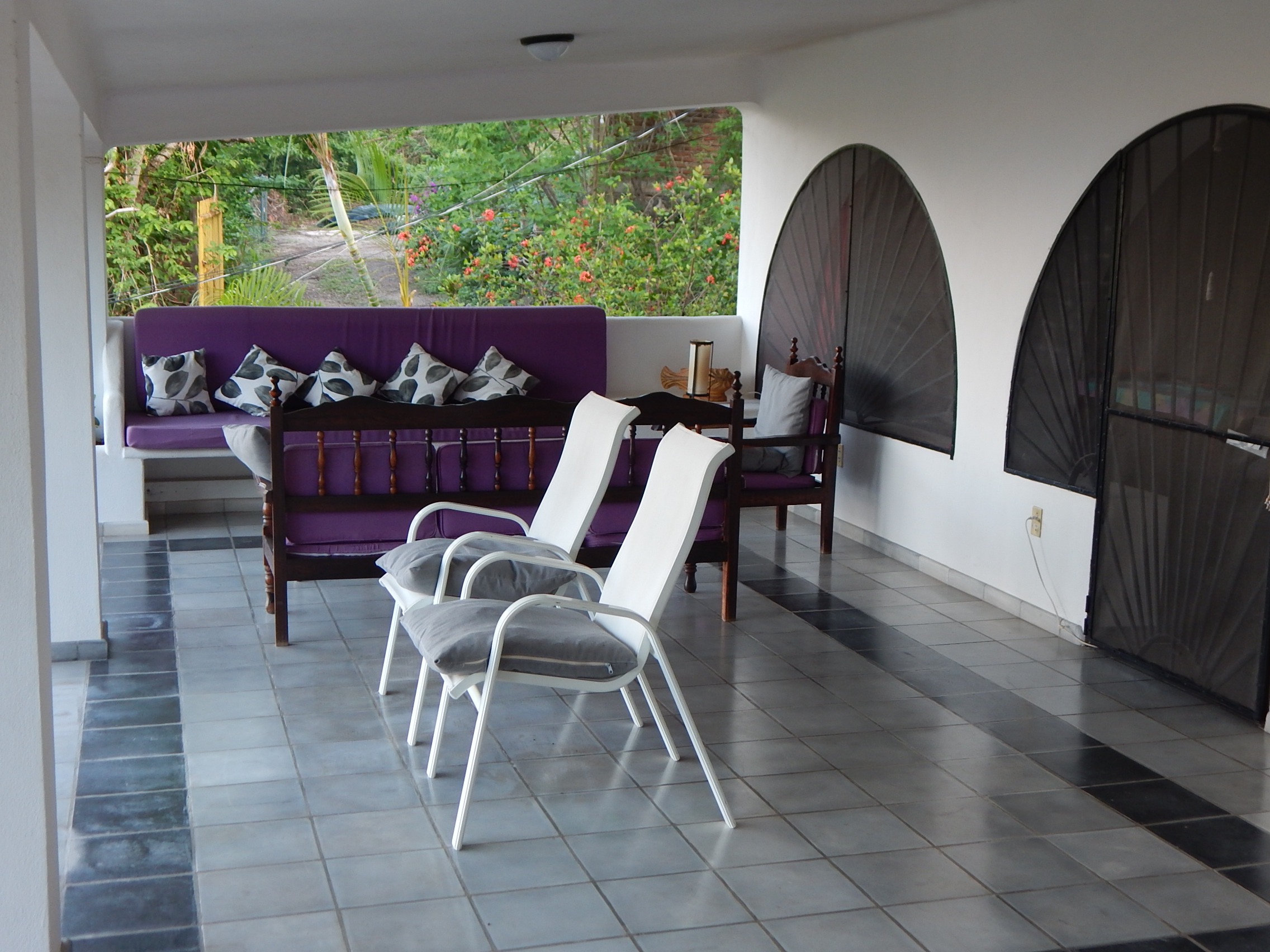 Casa Escorpio front patio